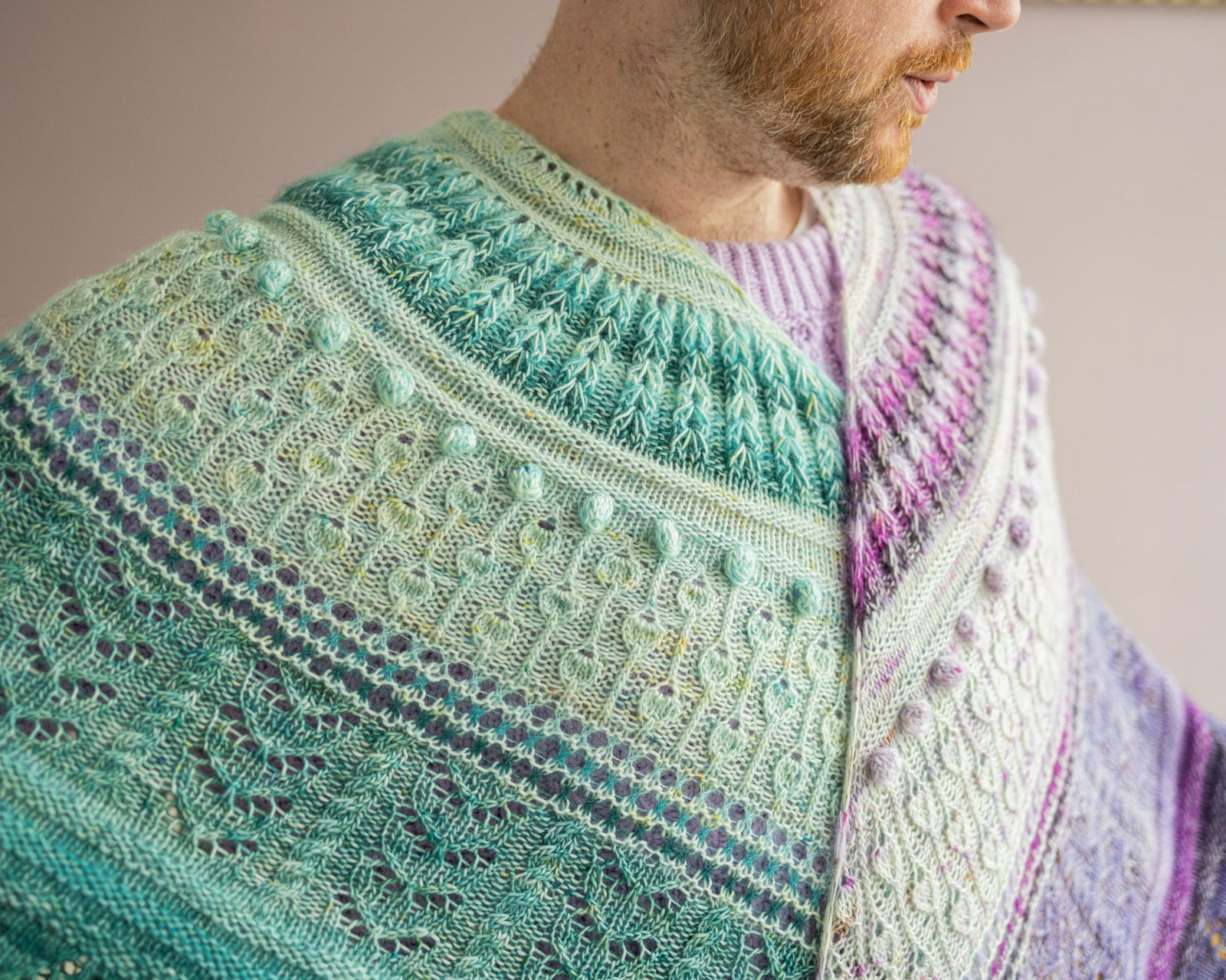 HKAL 2024 - GLOWHAIR FROST SHAWL