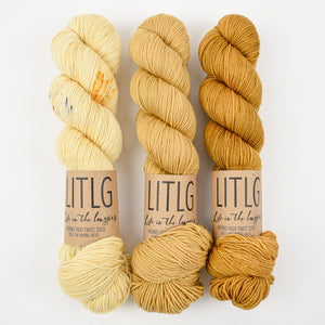 Life in The Long Grass WESTKNITS KIT - TWINKLING TEA Merino wool Fingering Light Fingering yellow beige Westknits Kits