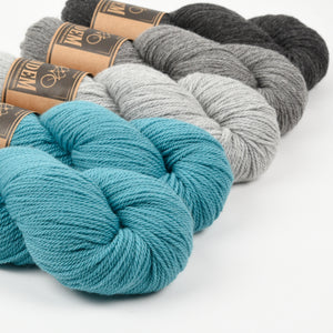 PAINTING TRIANGLES SWEATER - A BRACKISH WASH