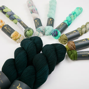 PAINTING BRICKS SHAWL - GREEN BRICKS