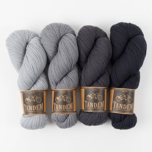 West Wool EMBOSSED JACQUARD SKINNY SCARF - GREY MARINIÈRE Merino wool DK grey Westknits Kits