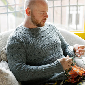 PROWL PULLOVER - RED HOT