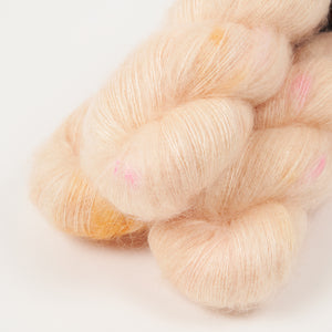 MOE - RANUNCULUS CREAM