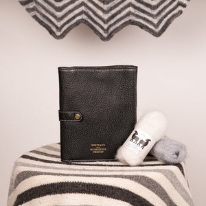 PROJECT 14 - BLACK PEBBLE - LARGE NEEDLE CASE