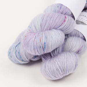 SINGLE MERINO - RAIN DROP ON THE NIGHT WINDOW