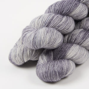 SYSLERIGET SINGLES - GREY-ISH...