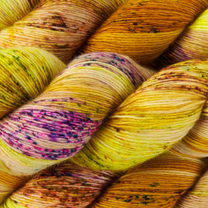 SKINNY SINGLES - ROAR