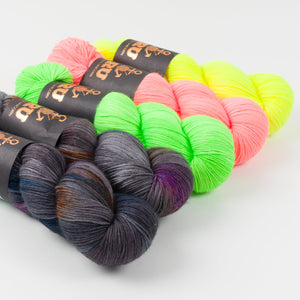 WESTKNITS KIT - SUNNY GORILLA