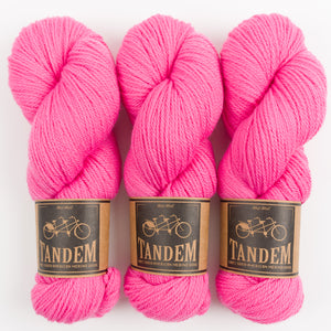 West Wool DUSTLAND BLANKET - TAFFY Merino wool DK fuchsia Westknits Kits