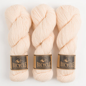 THE TRAVELER SHELL - WHITE PEACH