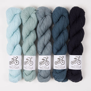 West Wool WESTKNITS KIT - CLEAR WATER Merino wool Fingering black blue turquoise Westknits Kits