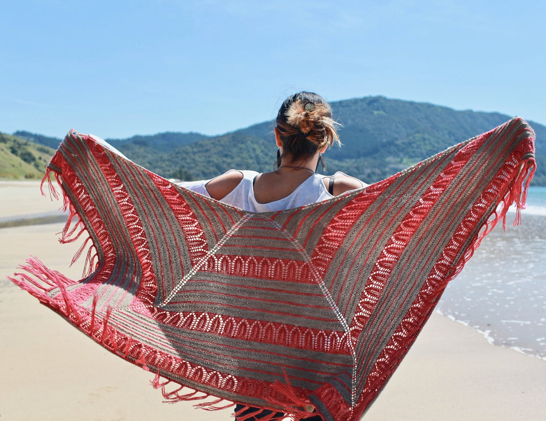 PŌHUTUKAWA SHAWL