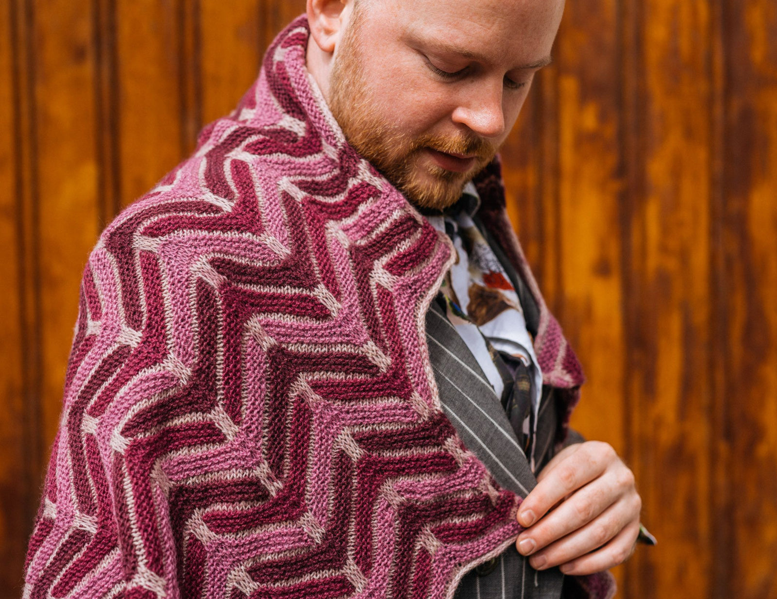 WOVEN CHEVRONS SHAWL