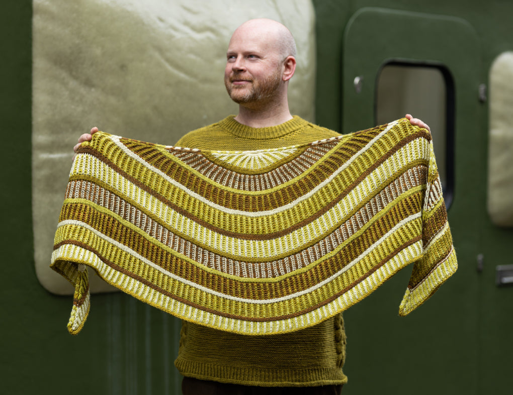 COOL COLUMN COLLECTED SHAWL