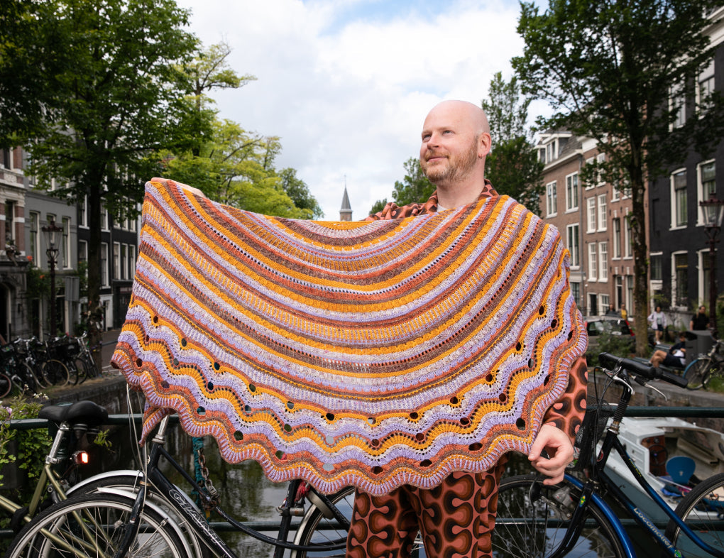 DELECTABLE COLLECTIBLE SHAWL