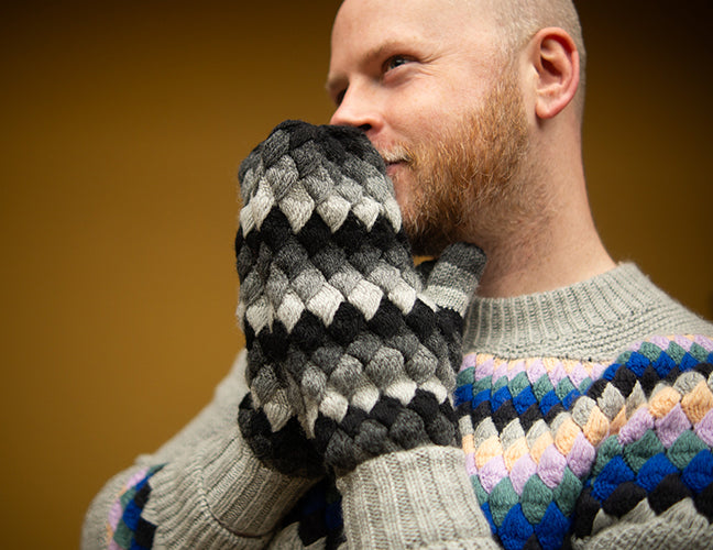 TREASURE TROVE MITTENS