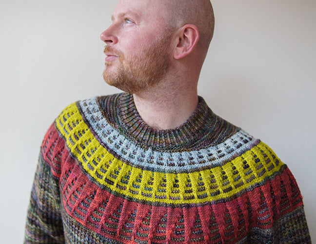 PAINTING TRIANGLES SWEATER