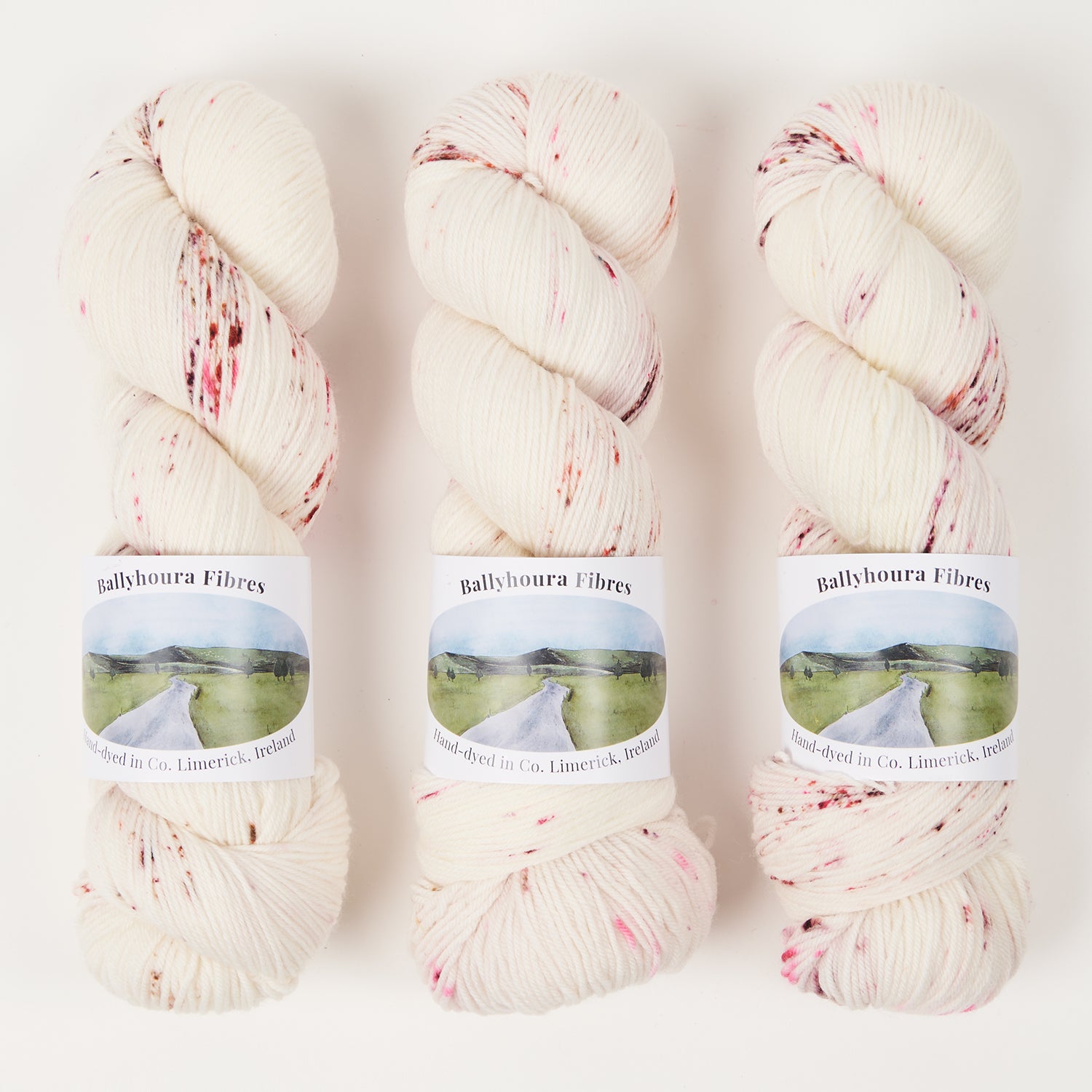 Ballyhoura Fibres 4PLY SOCK - HARMONY HALL Merino wool Nylon Fingering white coral Yarn