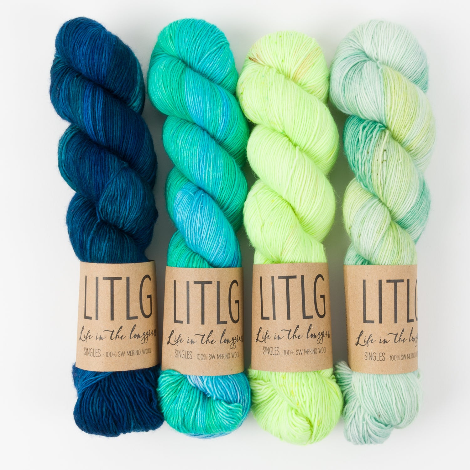 Life in The Long Grass AURORA AUSTRALIS Merino wool Fingering Quick Kits