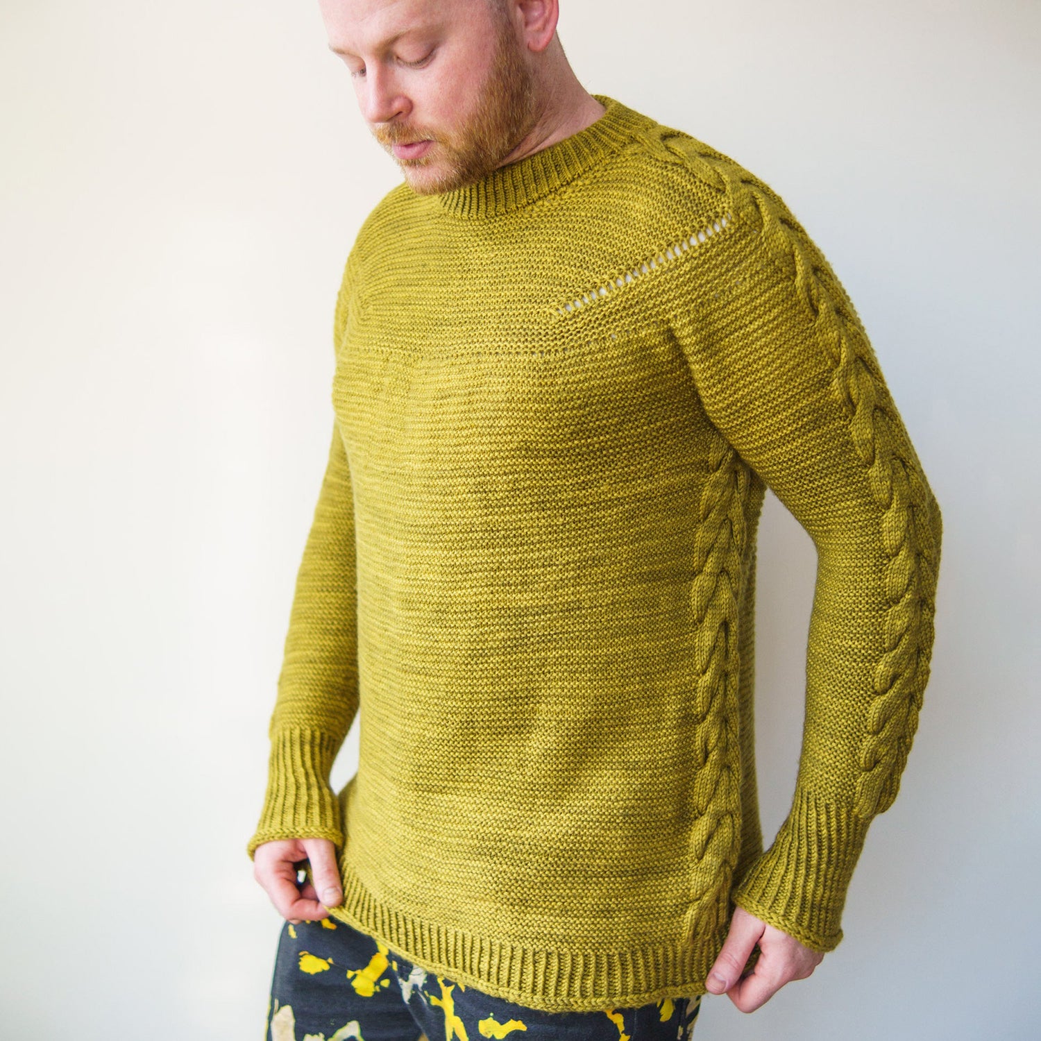 ANTLER SLEEVE SWEATER - AVOCADO