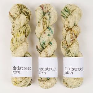 BIRDSTREET BFL - ONE LITTLE SPECKLED FROG