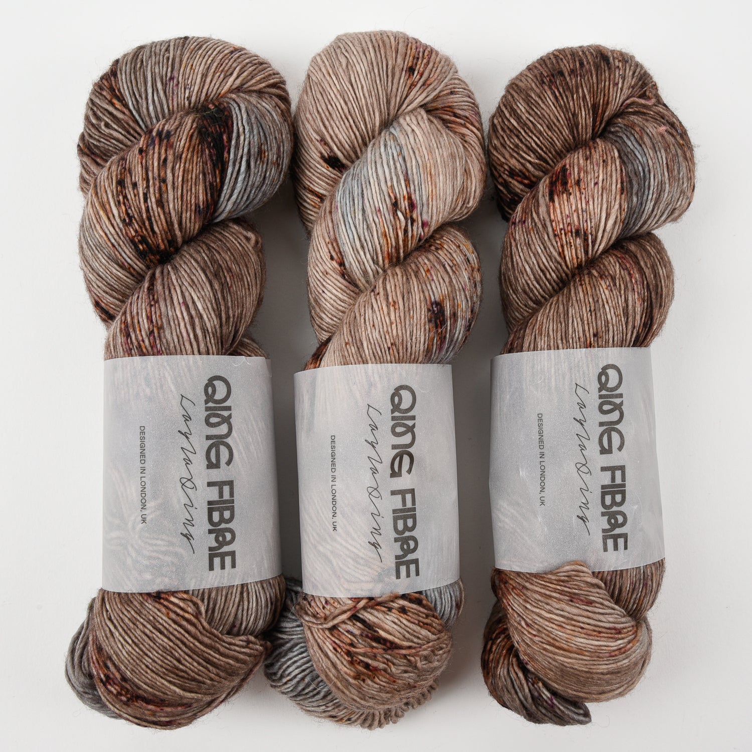 Qing Fibre DASHING SASSY - BLUE FINCH Merino wool Fingering brown Yarn