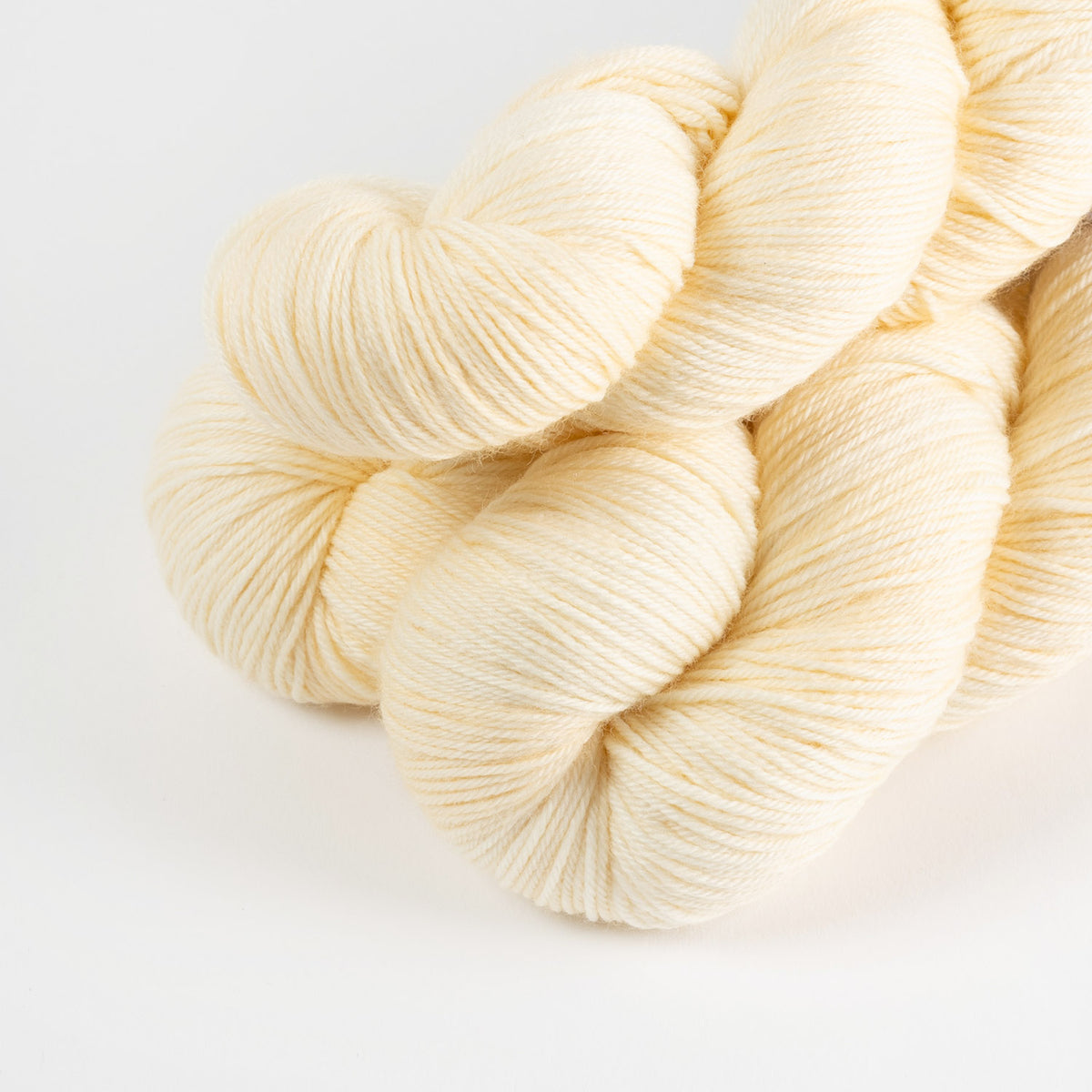 BRESNI&#39;S MERINO - BRIDAL CROWN