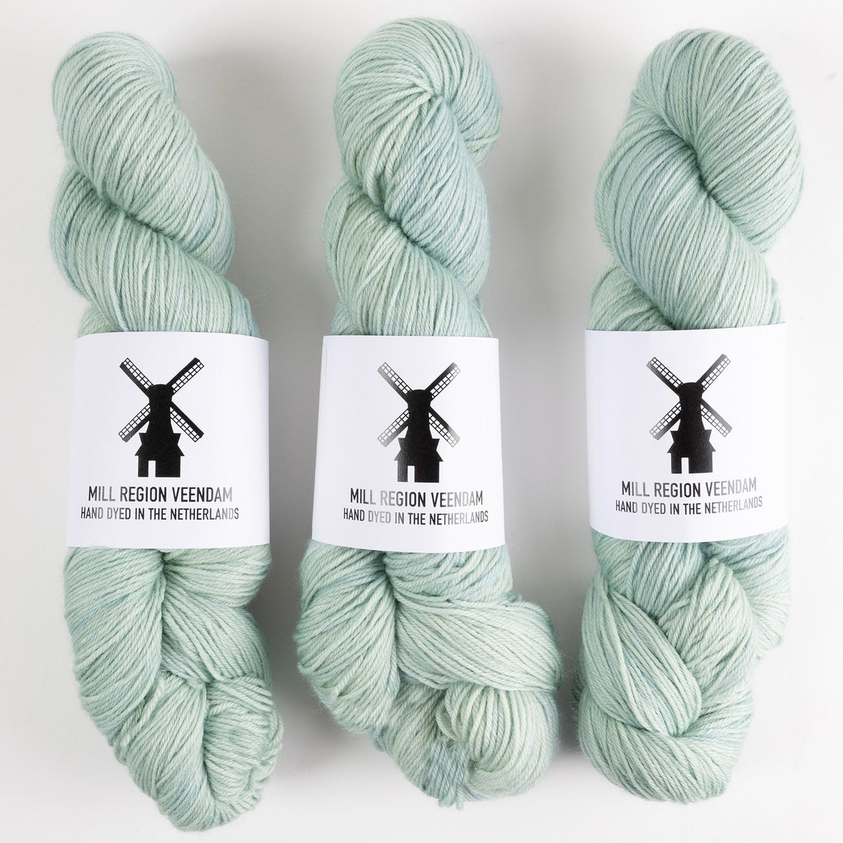 BRESNI&#39;S MERINO - SILVER CLOUD