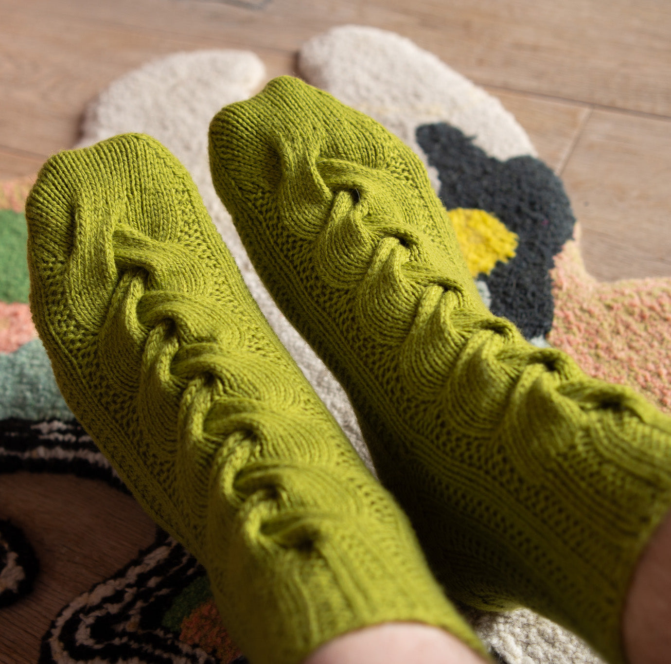Westknits Patterns BILLOWING BRAID SOCKS PATTERN Westknits Pattern