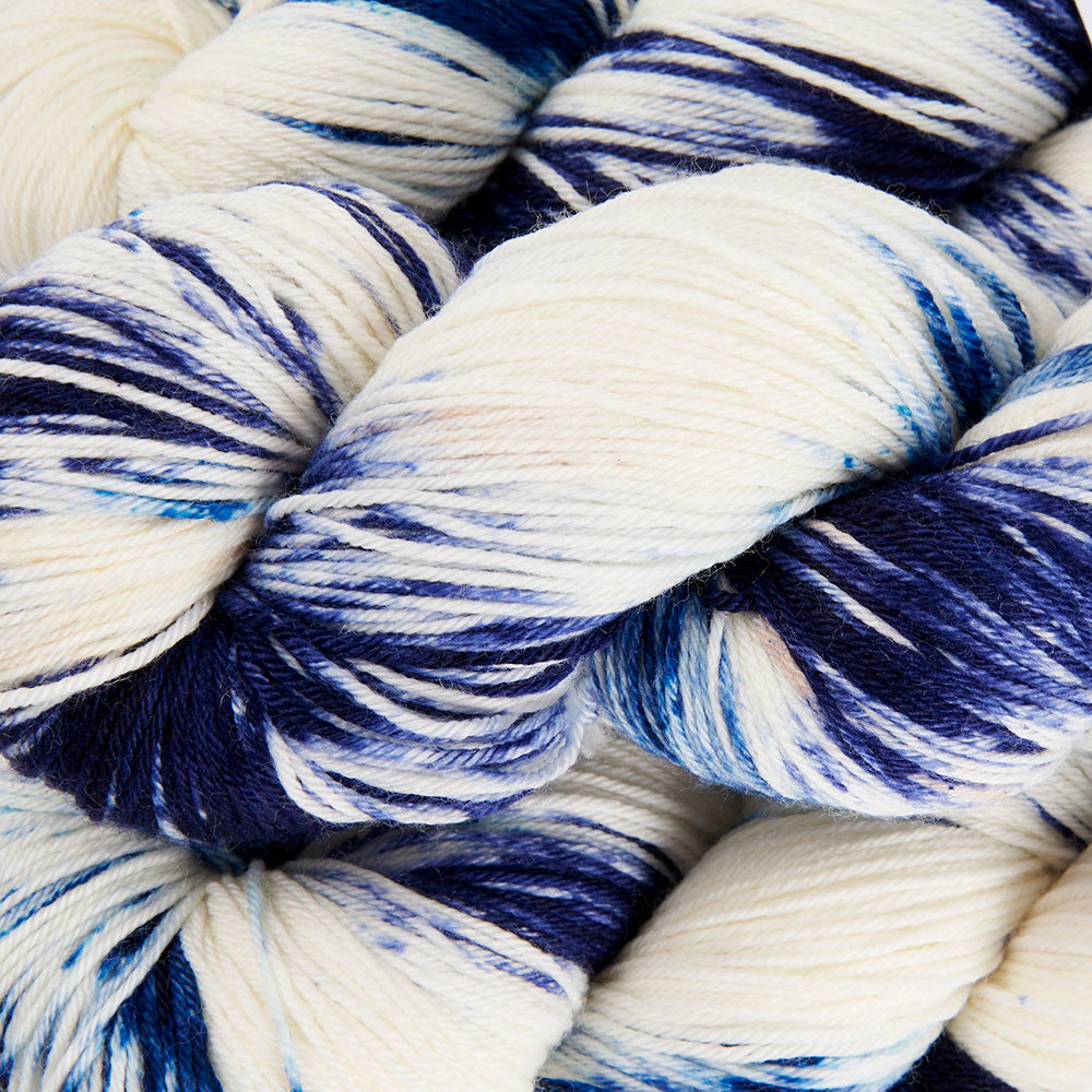 Bresni's Merino - Royal Wallpaper
