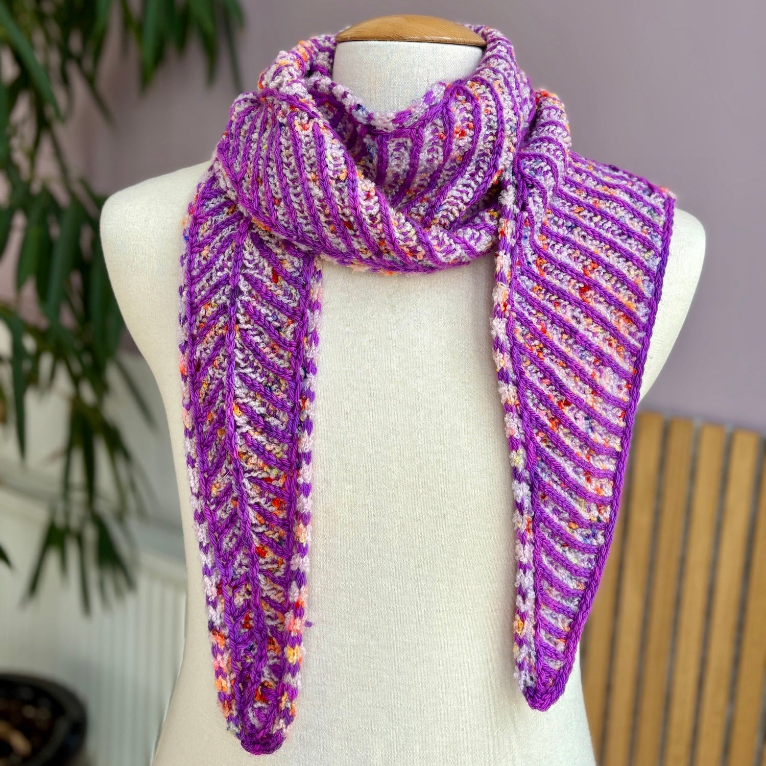 Briochevron Scarflet