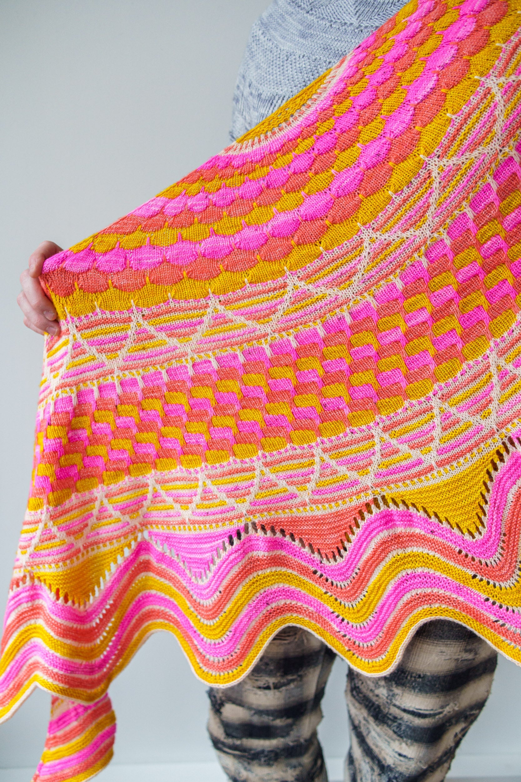 BUBBLY BLOSSOMS SHAWL PATTERN