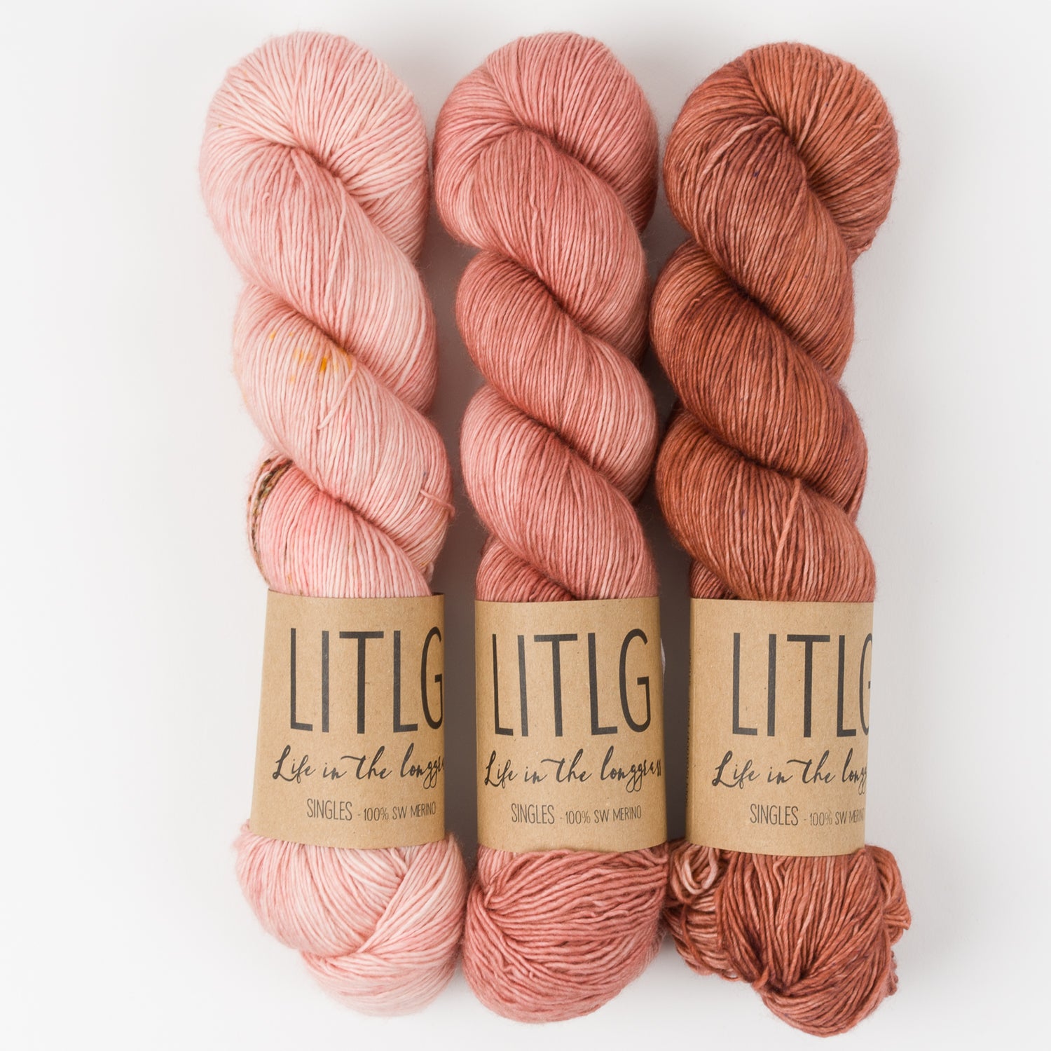 Life in The Long Grass COSY GLOW Merino wool Fingering Quick Kits