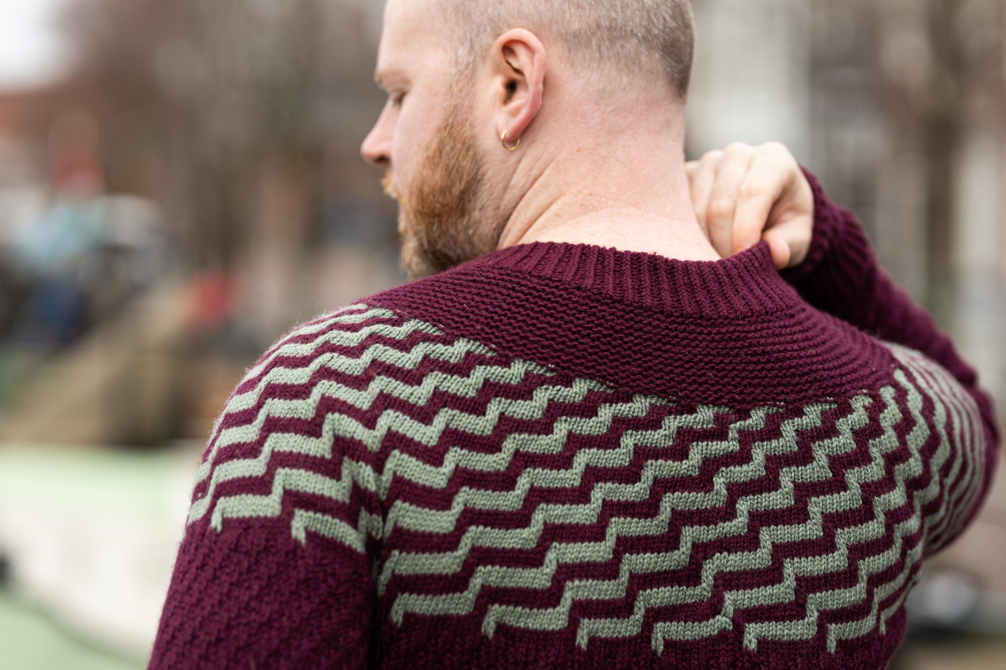 CONTRAST BLAST SWEATER PATTERN