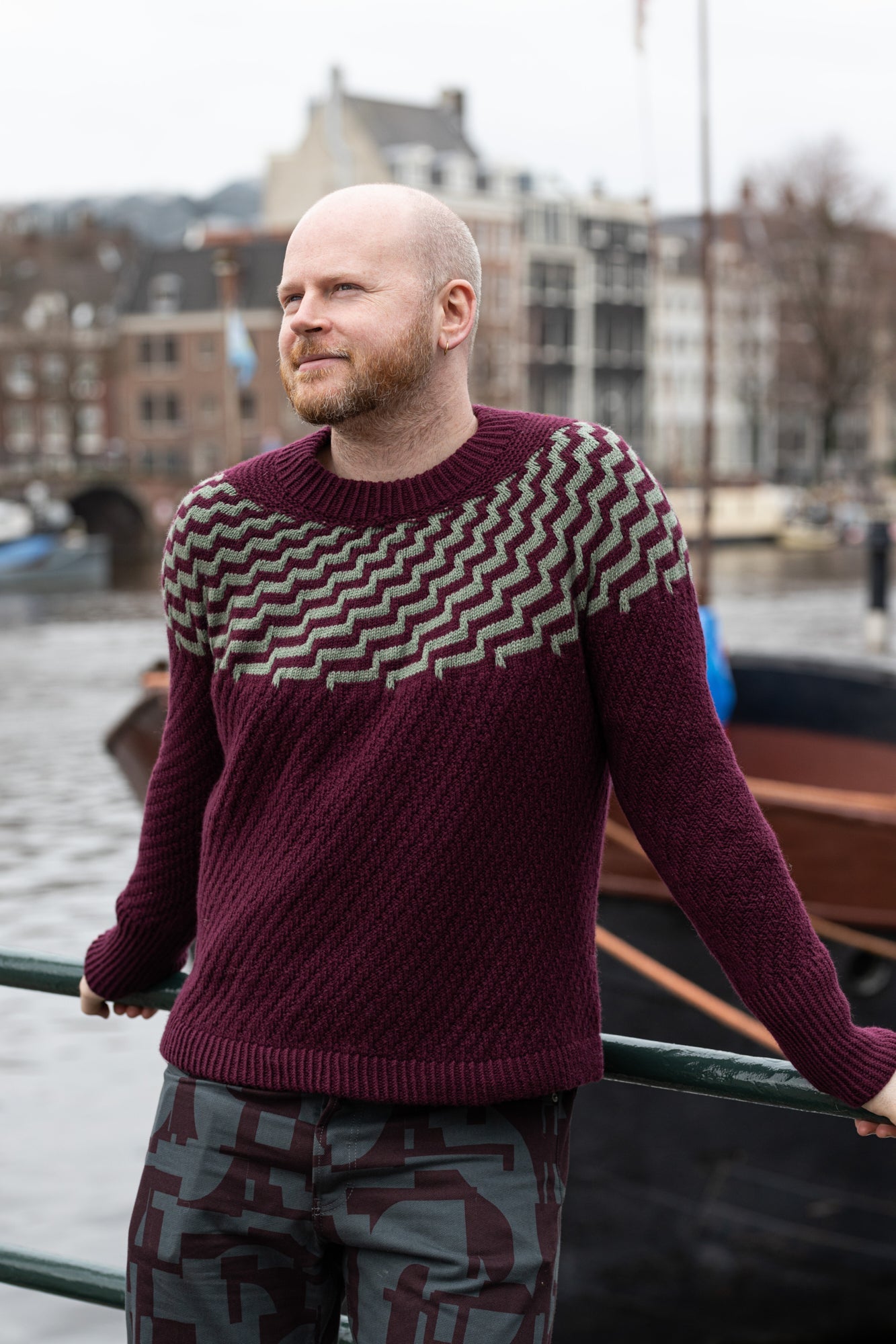CONTRAST BLAST SWEATER PATTERN