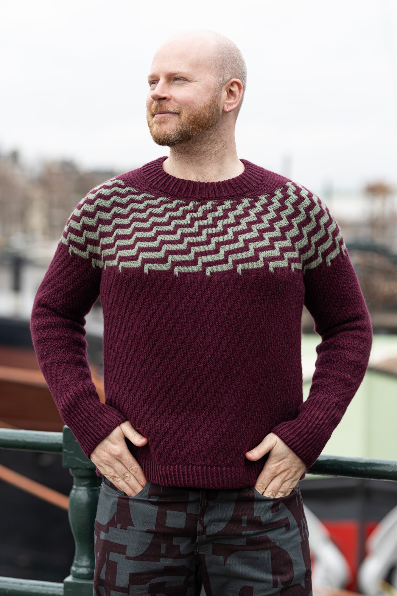 CONTRAST BLAST SWEATER PATTERN