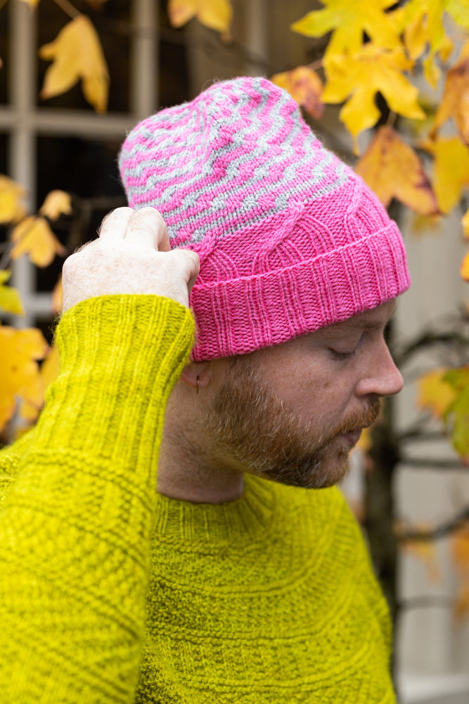 CONTRAST BLAST HAT PATTERN
