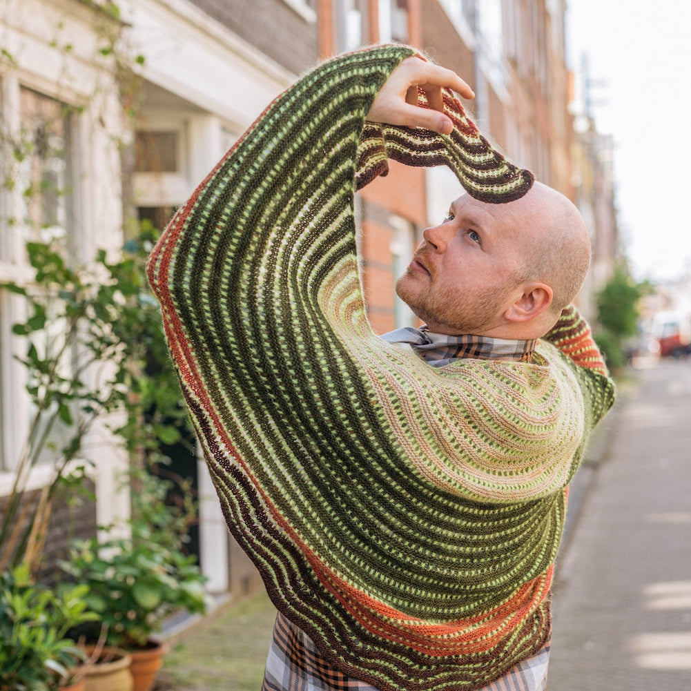 Curvette Shawl