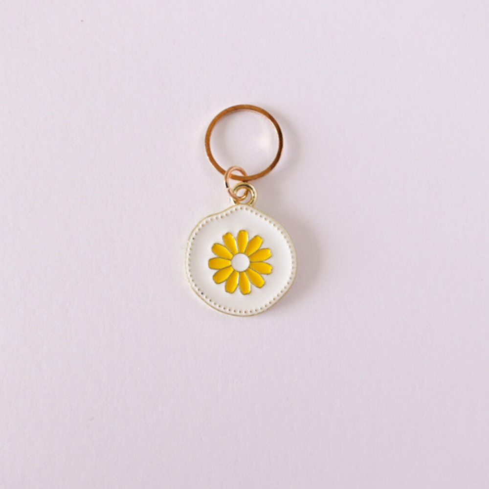 MARKER RINGS - DAISIES (BLUE AND WHITE)