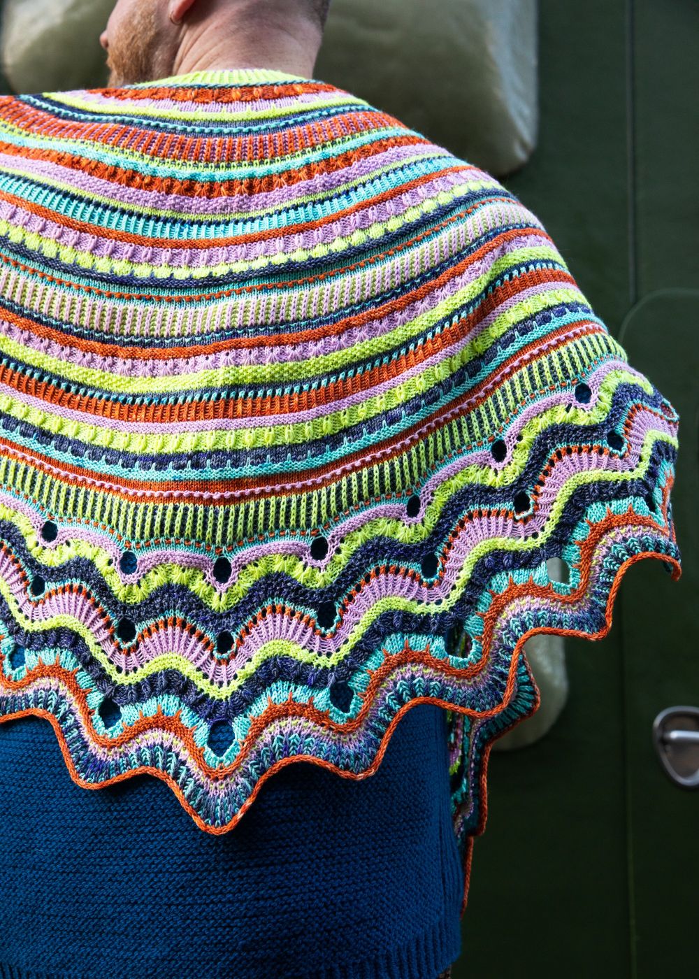 DELECTABLE COLLECTIBLE SHAWL PATTERN