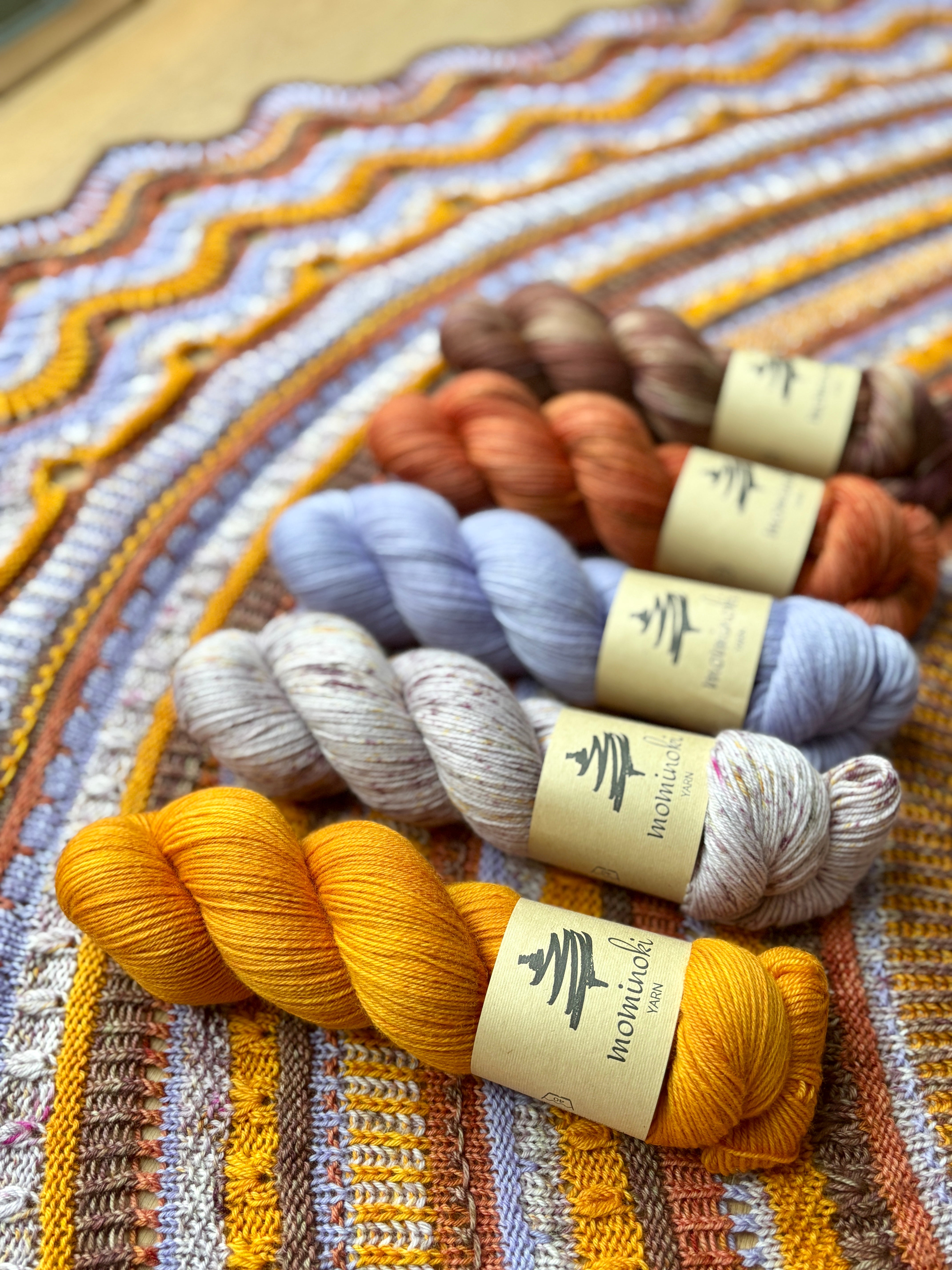 DELECTABLE COLLECTIBLE SHAWL PATTERN