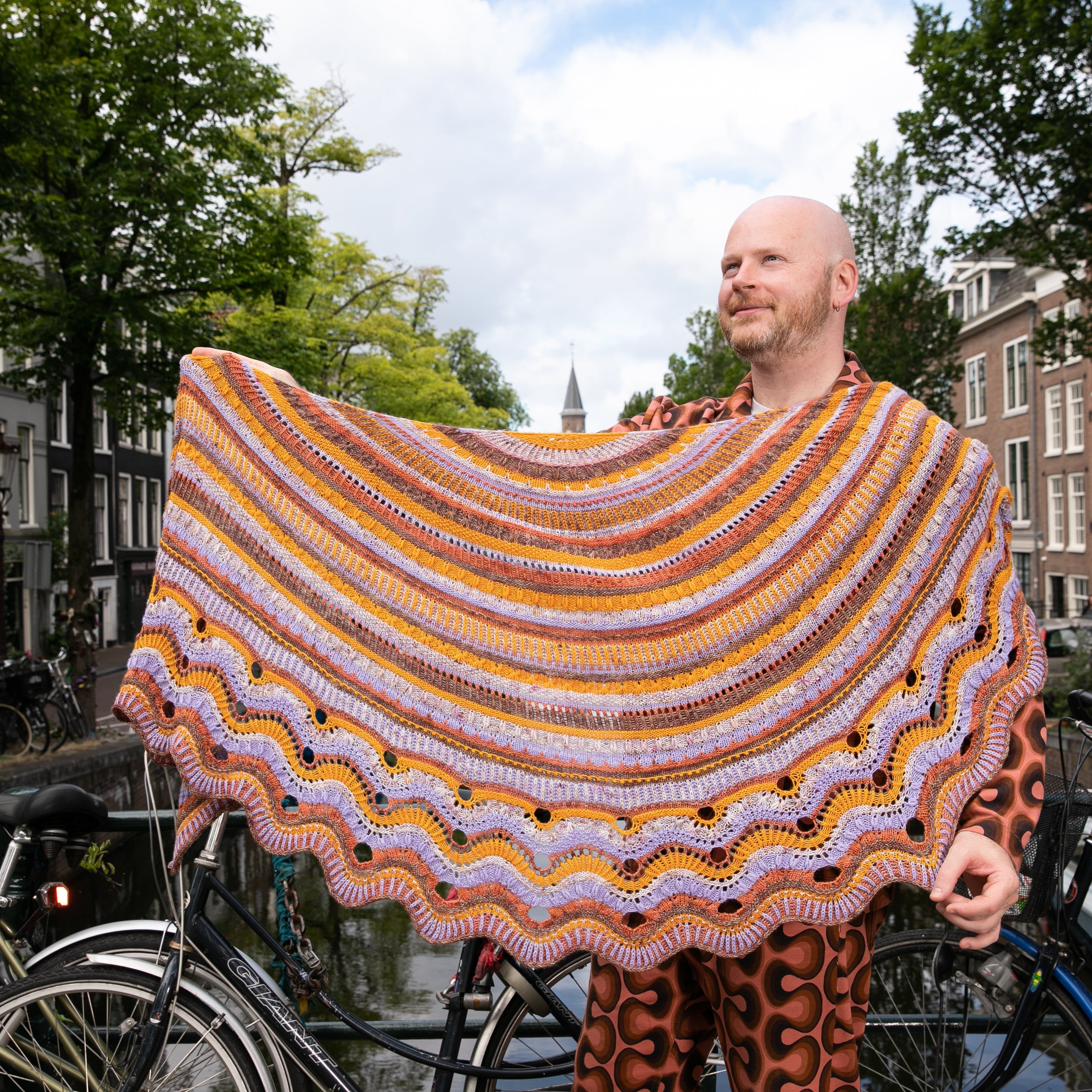 DELECTABLE COLLECTIBLE SHAWL PATTERN