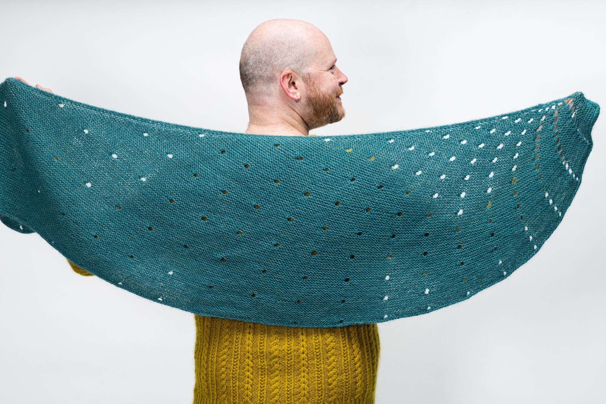 DOTTED RAYS PATTERN