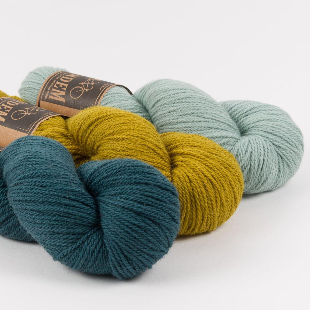 WESTKNITS KIT - ENCHANTED DIJON