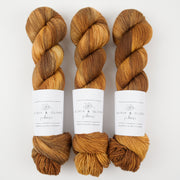 Olivia & Oliver OLIVIA BFL - ENGLISH TOFFEE BFL Wool Blue Faced Leicester Fingering brown Yarn