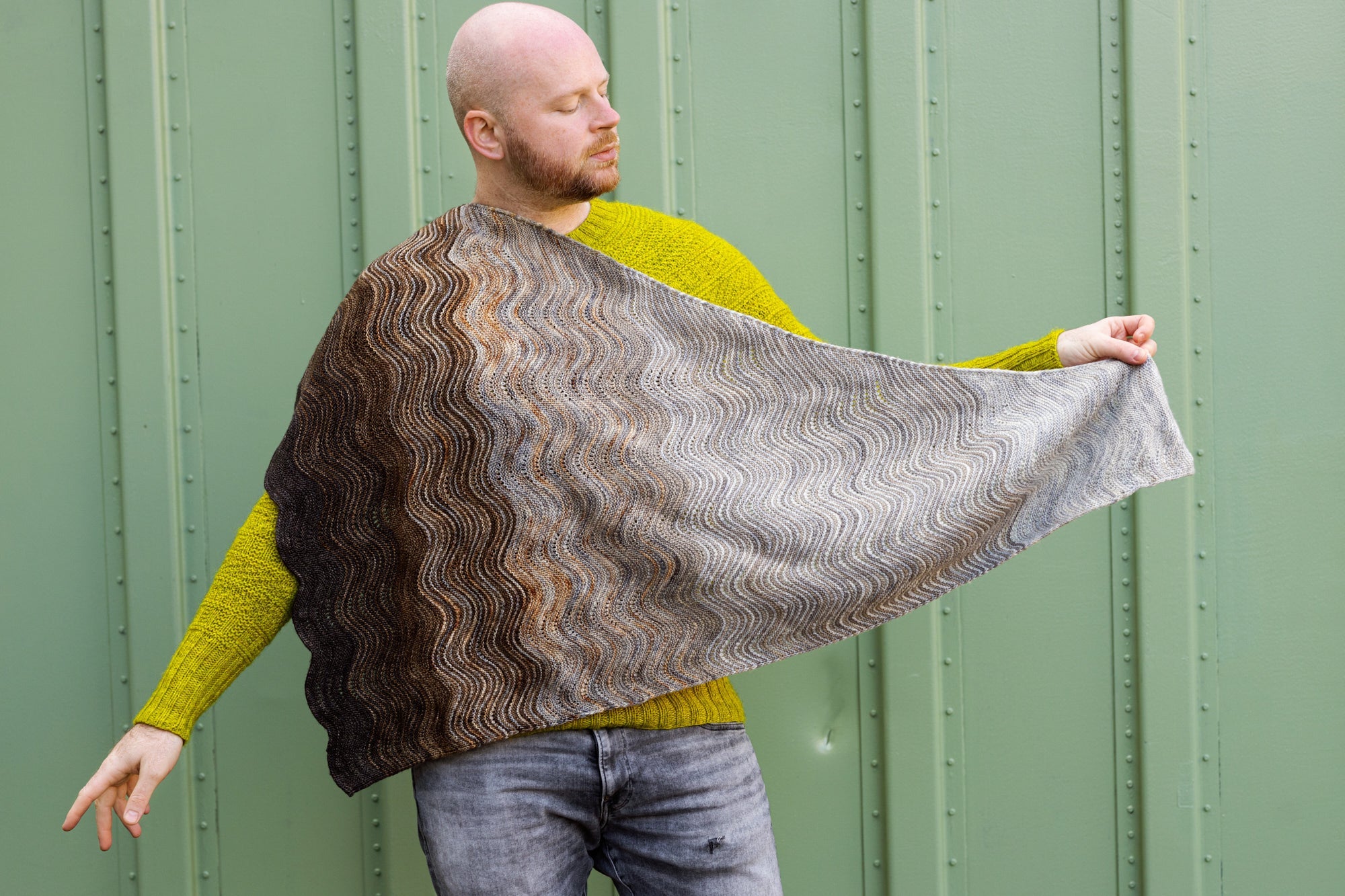 FADED UNDULATION SHAWL PATTERN