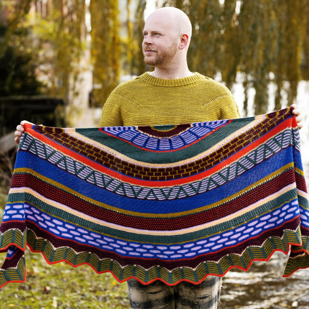 WESTKNITS NO. 8 SEVEN-COLOR CONTRAST SHAWLS