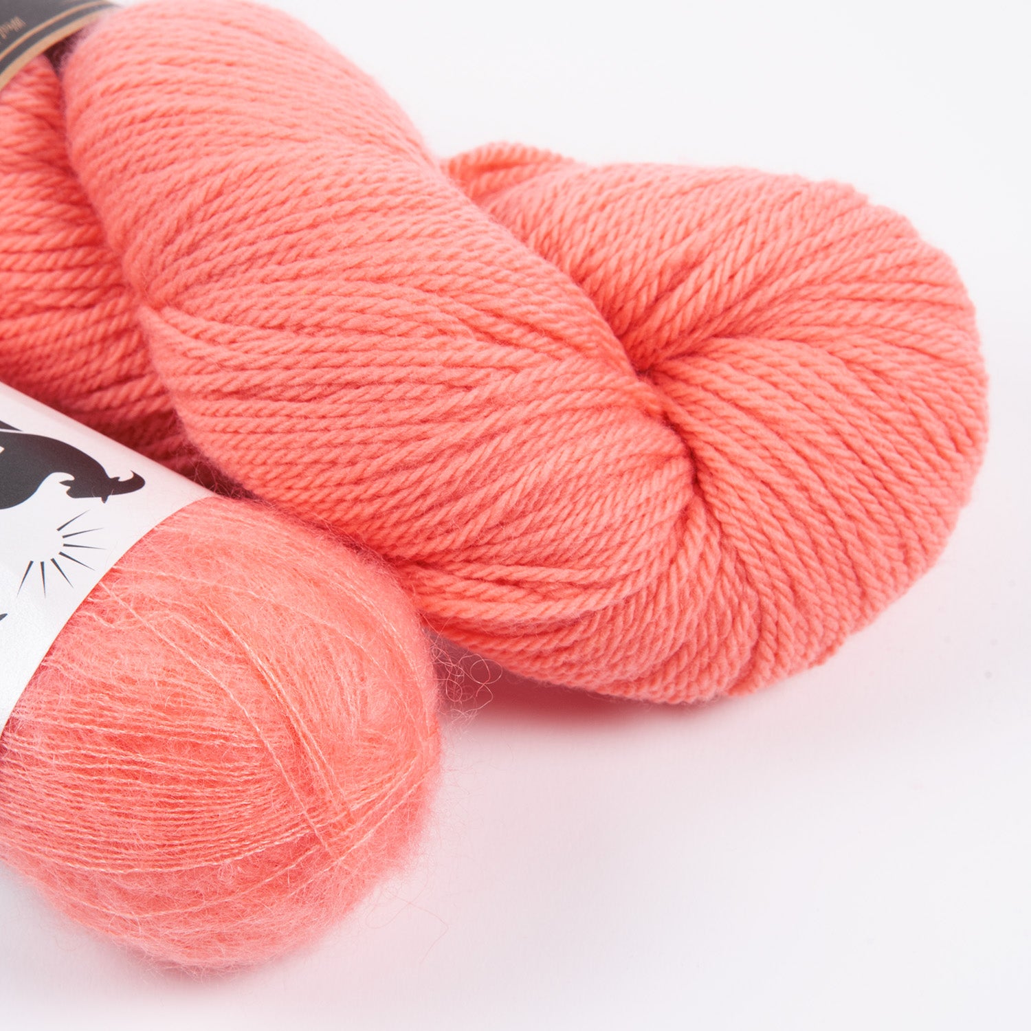 FLAMINGO MOHAIR MATCH FOUR DK