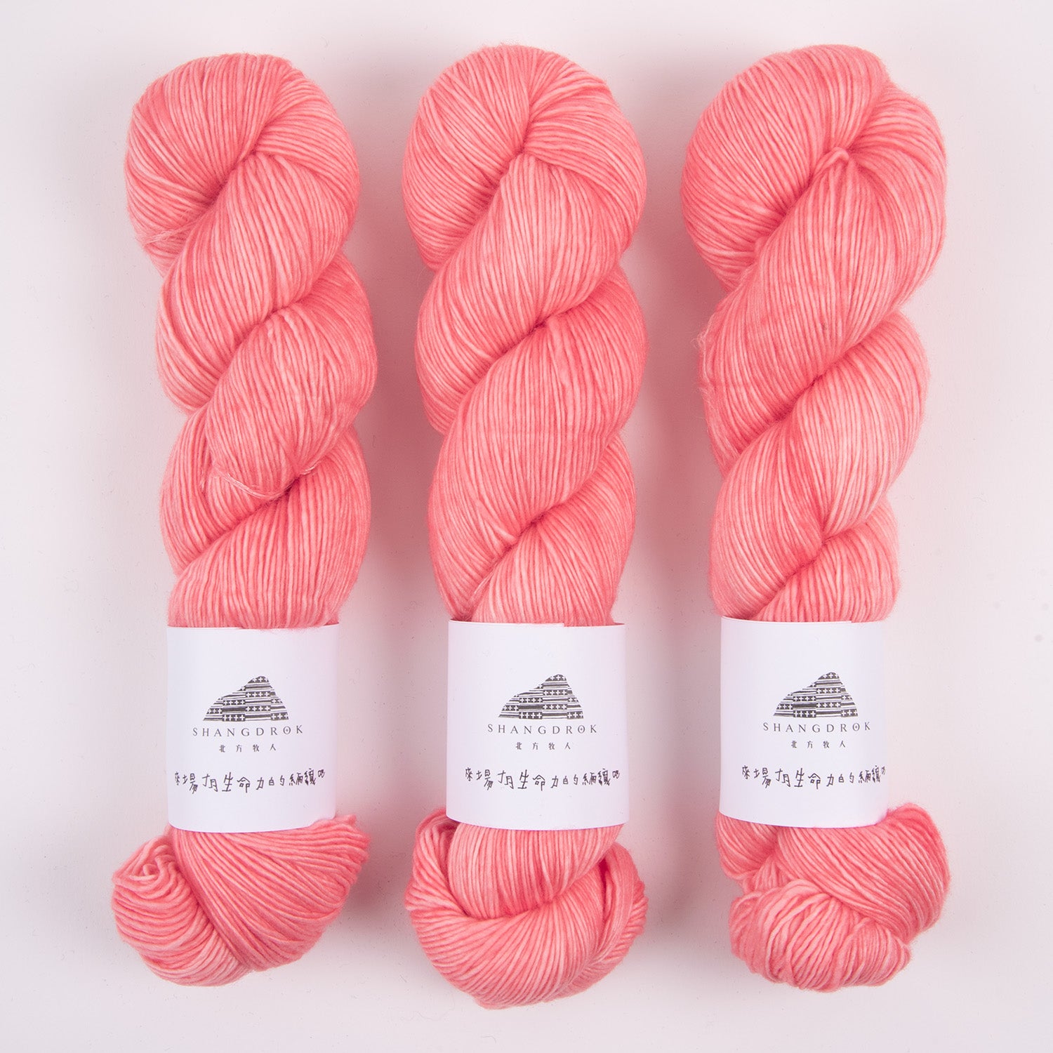 Shangdrok SINGLE MERINO - FLAMINGO Merino wool Fingering pink Yarn
