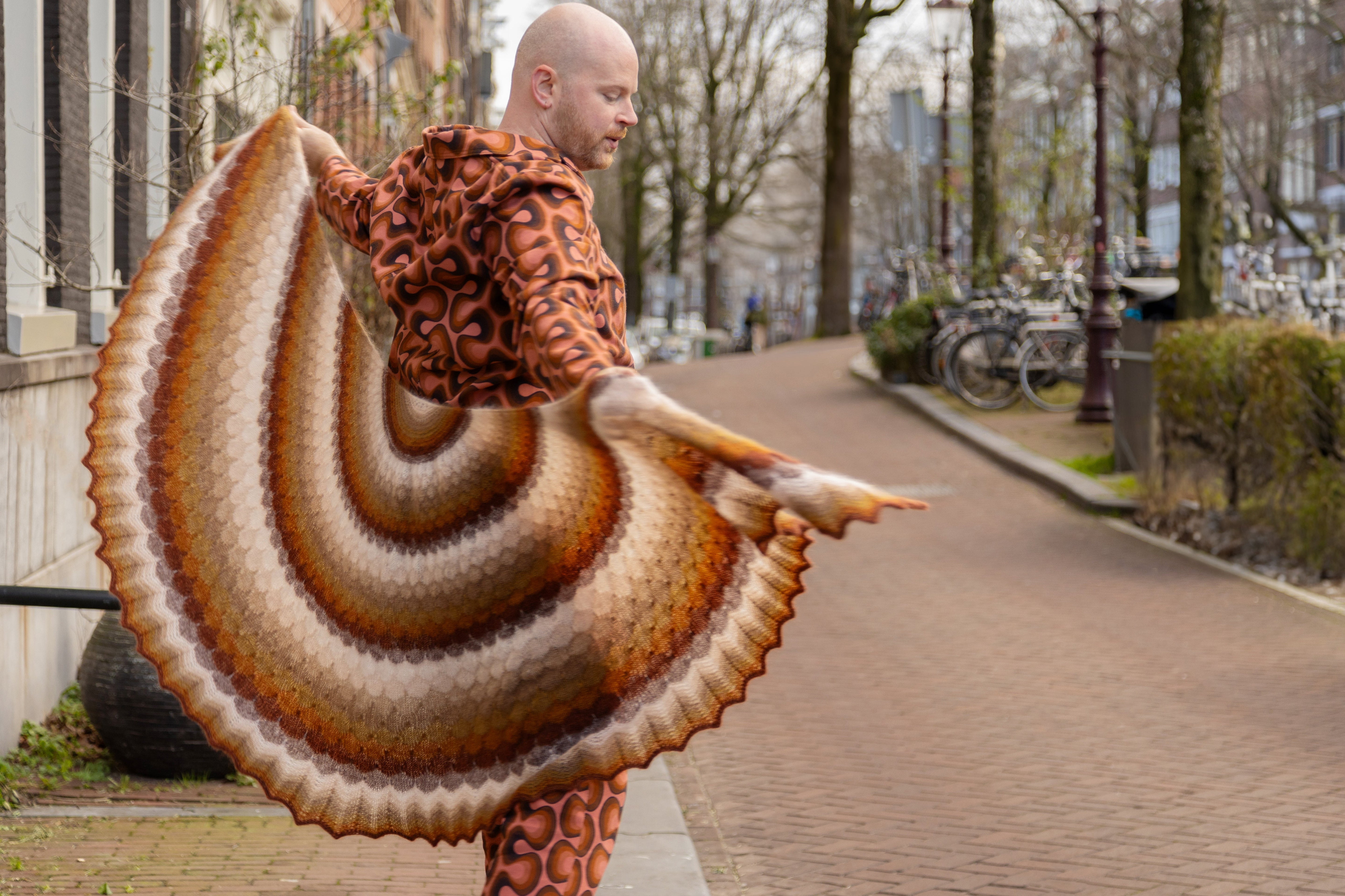 AWESOMER GOSSAMER SHAWL PATTERN